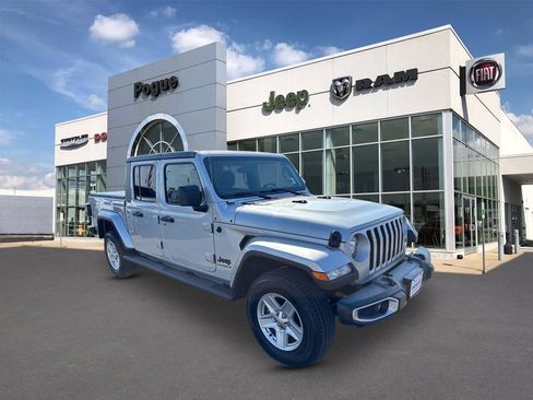 Used 2023 Jeep Gladiator Sport AWD/4WD image 1