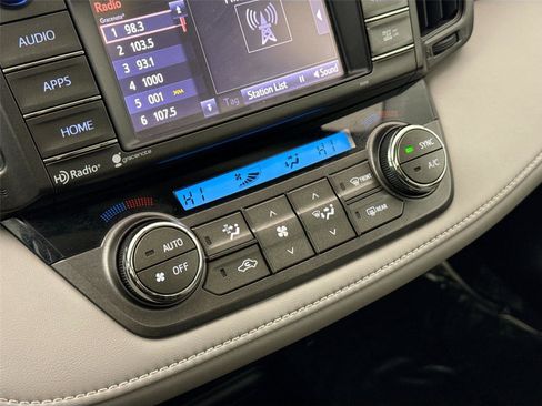 Used 2015 Toyota RAV4 XLE image 23