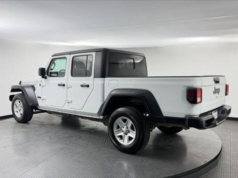 Used 2023 Jeep Gladiator Sport image 6