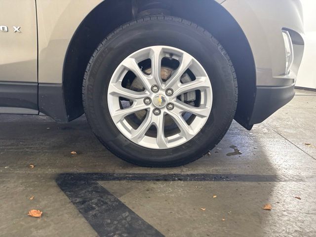 Used 2019 Chevrolet Equinox LT AWD/4WD image 12