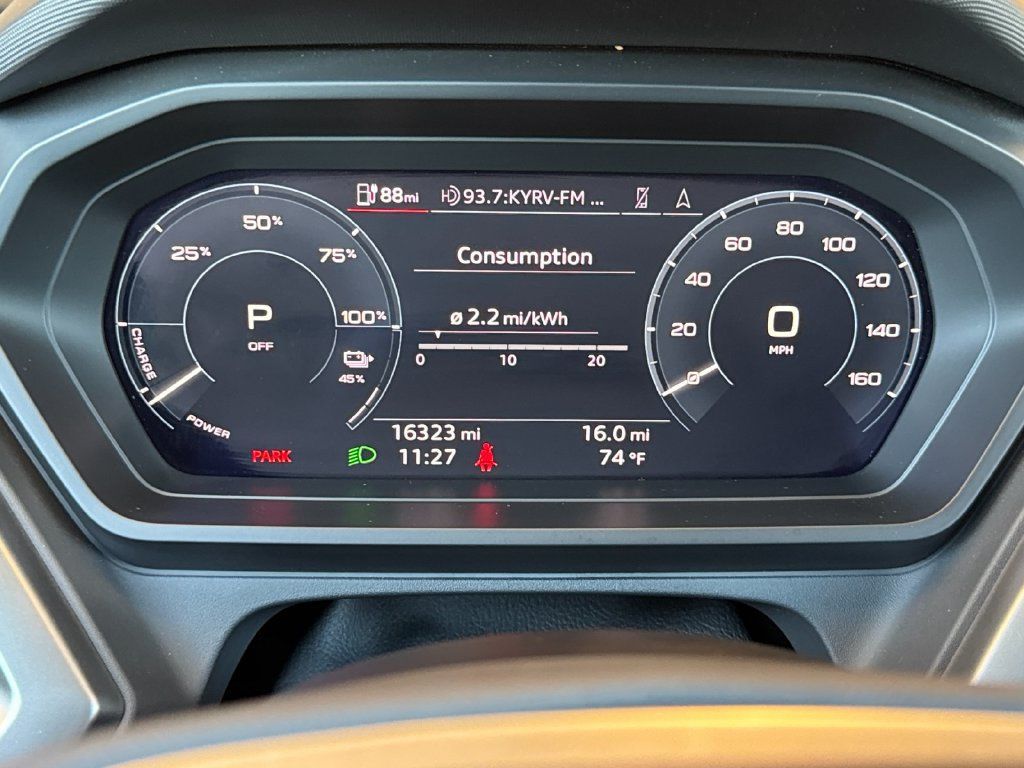 Used 2023 Audi Q4 e-tron Premium Plus w/ Premium Plus RWD image 34