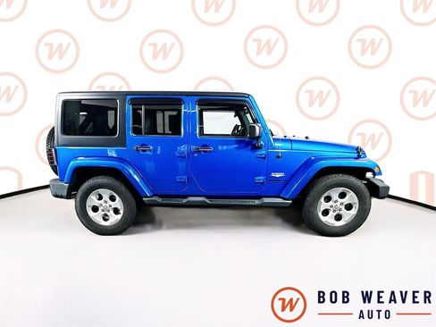 Used 2015 Jeep Wrangler Unlimited Sahara w/ Connectivity Group image 8