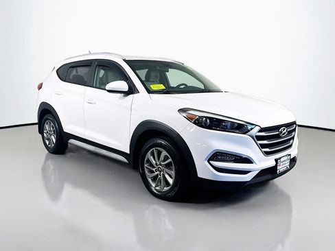 Used 2017 Hyundai Tucson SE w/ SE Popular Package 02 AWD/4WD image 10