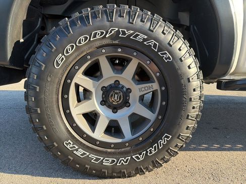 Used 2020 Ford Ranger Lariat w/ Equipment Group 501A Mid image 12