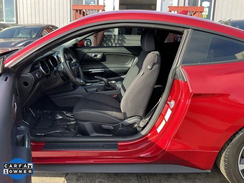 Used 2020 Ford Mustang Coupe image 12