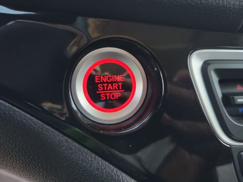 Used 2017 Honda Ridgeline RTL-E image 32