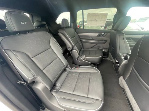 New 2026 Buick Enclave Sport Touring w/ Power Package FWD image 23
