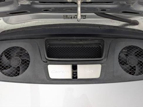 Used 2018 Porsche 911 Carrera RWD image 27