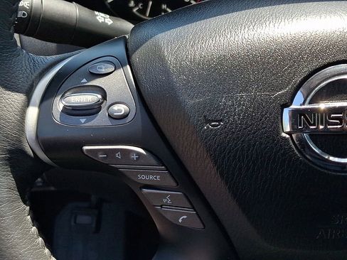 Used 2017 Nissan Pathfinder SL w/ SL Tech Package AWD/4WD image 22