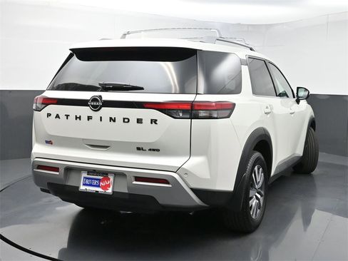 Used 2022 Nissan Pathfinder SL w/ SL Black Package image 43