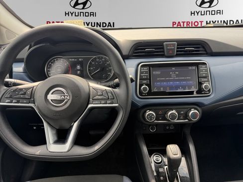 Used 2025 Nissan Versa SV FWD image 10