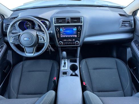 Used 2019 Subaru Outback 2.5i Premium image 12
