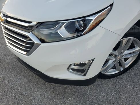 Used 2018 Chevrolet Equinox Premier image 16