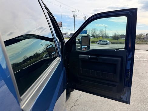 Used 2012 Ford F250 Lariat w/ Chrome Pkg AWD/4WD image 34