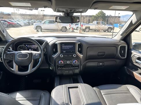 Used 2022 GMC Sierra 3500 Denali image 33