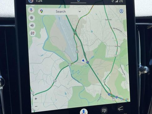 New 2026 Volvo XC60 B5 Plus w/ Protection Package Premier image 17