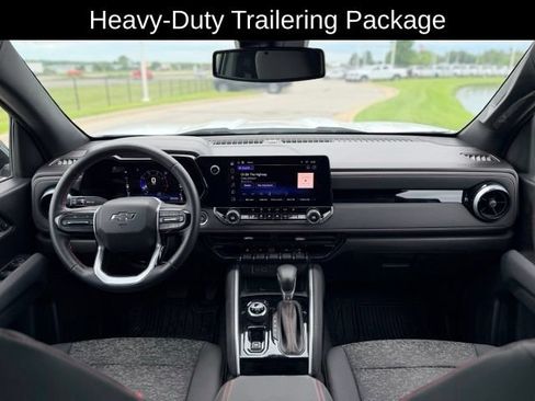 Used 2023 Chevrolet Colorado Z71 w/ Z71 Convenience Package 2 AWD/4WD image 7