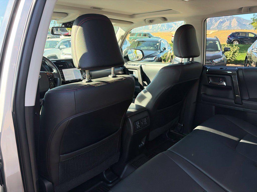 Used 2024 Toyota 4Runner TRD Off-Road Premium w/ Moonroof Package AWD/4WD image 22
