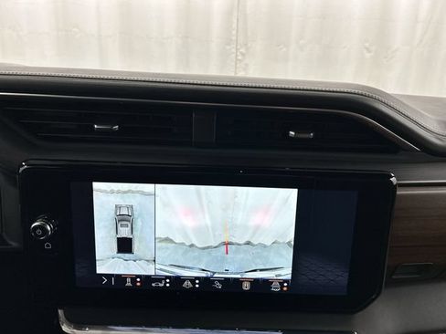 Used 2024 GMC Sierra 1500 Denali Ultimate AWD/4WD image 18