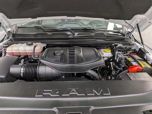 Used 2025 RAM 1500 Tungsten w/ Towing Technology Group AWD/4WD image 37