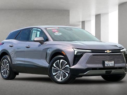 Used 2026 Chevrolet Blazer EV LT image 2