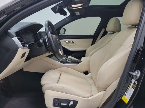 Used 2020 BMW 330i Sedan w/ Convenience Package image 16