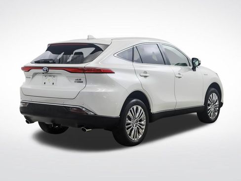Used 2021 Toyota Venza XLE w/ Softex Package AWD/4WD image 5