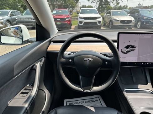 Used 2021 Tesla Model Y Long Range AWD/4WD image 13
