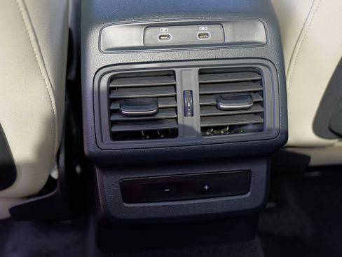 Used 2025 Audi Q5 Premium Plus w/ Premium Plus image 33