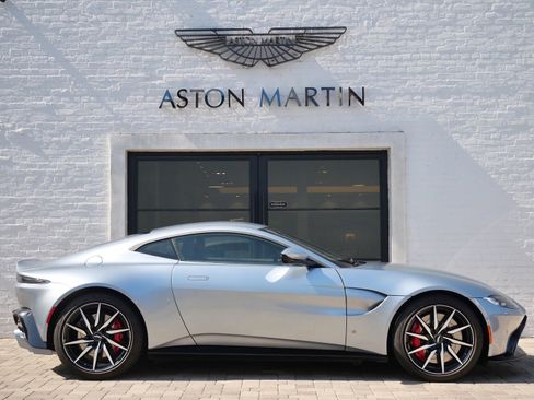 Used 2020 Aston Martin V8 Vantage Coupe RWD image 14