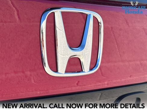 Used 2025 Honda Pilot Elite image 11