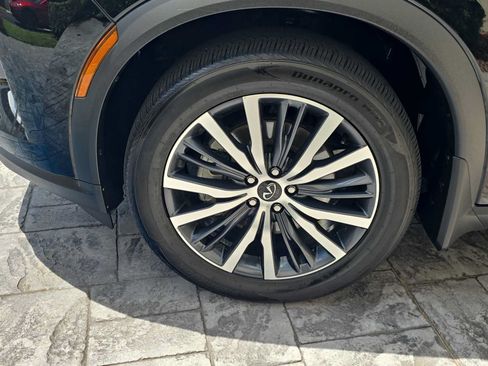 Certified 2025 INFINITI QX60 Sensory w/ Vision Package AWD/4WD image 9