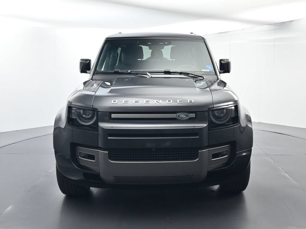 Used 2024 Land Rover Defender 90 X-Dynamic SE AWD/4WD image 18
