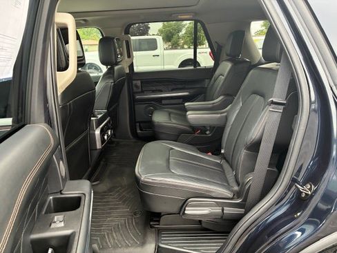 Used 2021 Ford Expedition Platinum AWD/4WD image 15