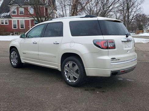 Used 2013 GMC Acadia Denali image 4