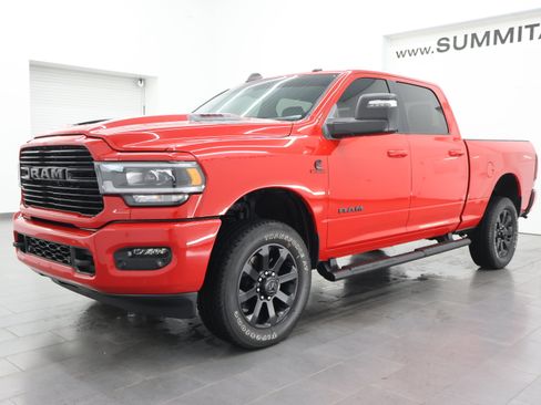 Used 2024 RAM 2500 Laramie w/ Night Edition AWD/4WD image 7