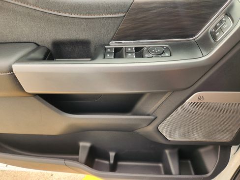 New 2025 Ford F150 Lariat w/ Equipment Group 501A Mid image 16