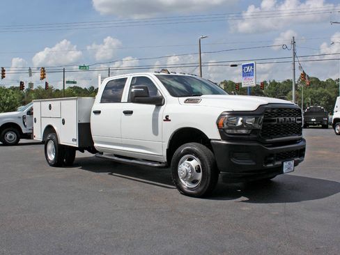 Used 2024 RAM 3500 Tradesman AWD/4WD image 8