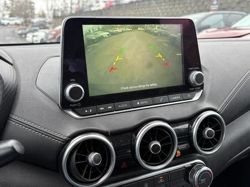 Used 2024 Nissan Sentra SV image 9