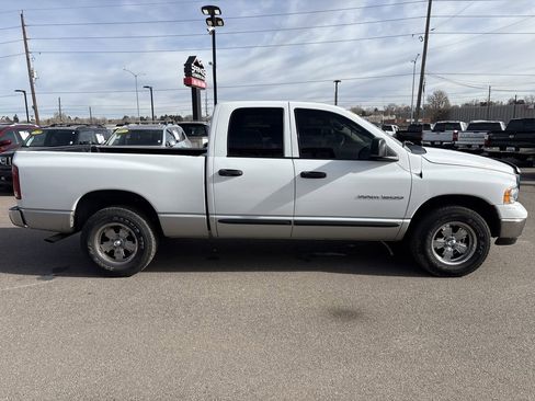 Used 2004 Dodge Ram 1500 Truck SLT w/ Quad Cab Big Horn Value Group image 6
