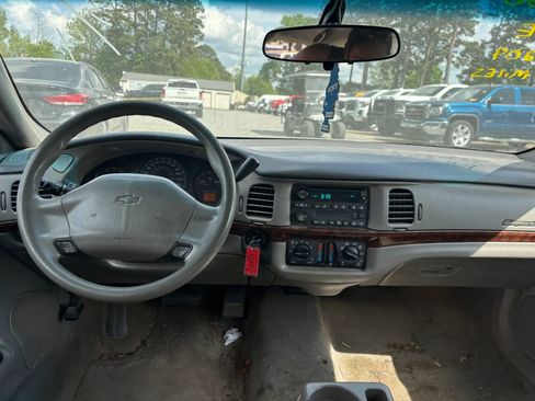 Used 2003 Chevrolet Impala FWD image 16