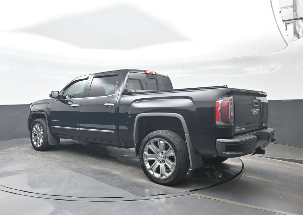 Used 2017 GMC Sierra 1500 Denali w/ Denali Ultimate Package AWD/4WD image 4
