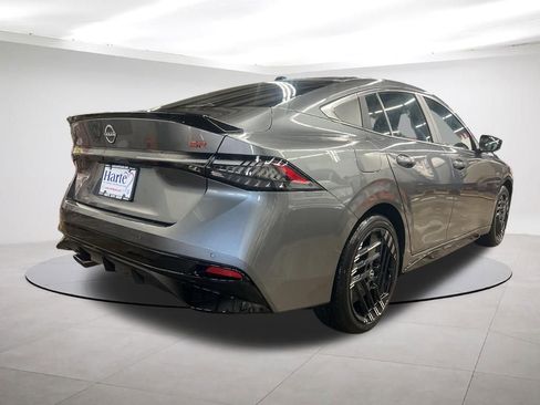 New 2026 Nissan Sentra SR w/ SR Premium Package FWD image 5