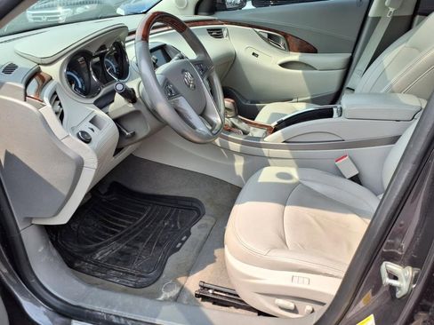 Used 2013 Buick LaCrosse Premium image 10