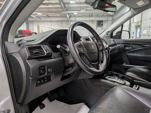 Used 2017 Honda Pilot Elite image 13