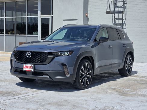 Used 2025 MAZDA CX-50 AWD 2.5 S w/ Premium Plus Pkg image 4