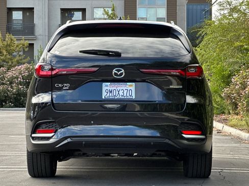 Certified 2025 MAZDA CX-70 Plug-In Hybrid w/ Premium Pkg image 6