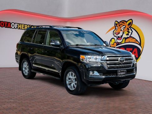 Used 2020 Toyota Land Cruiser AWD/4WD image 3