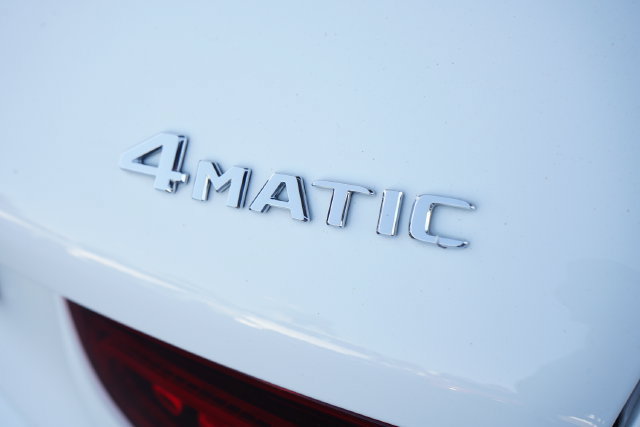 Used 2021 Mercedes-Benz GLC 300 4MATIC image 16