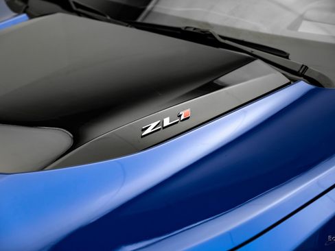 Used 2018 Chevrolet Camaro ZL1 image 28